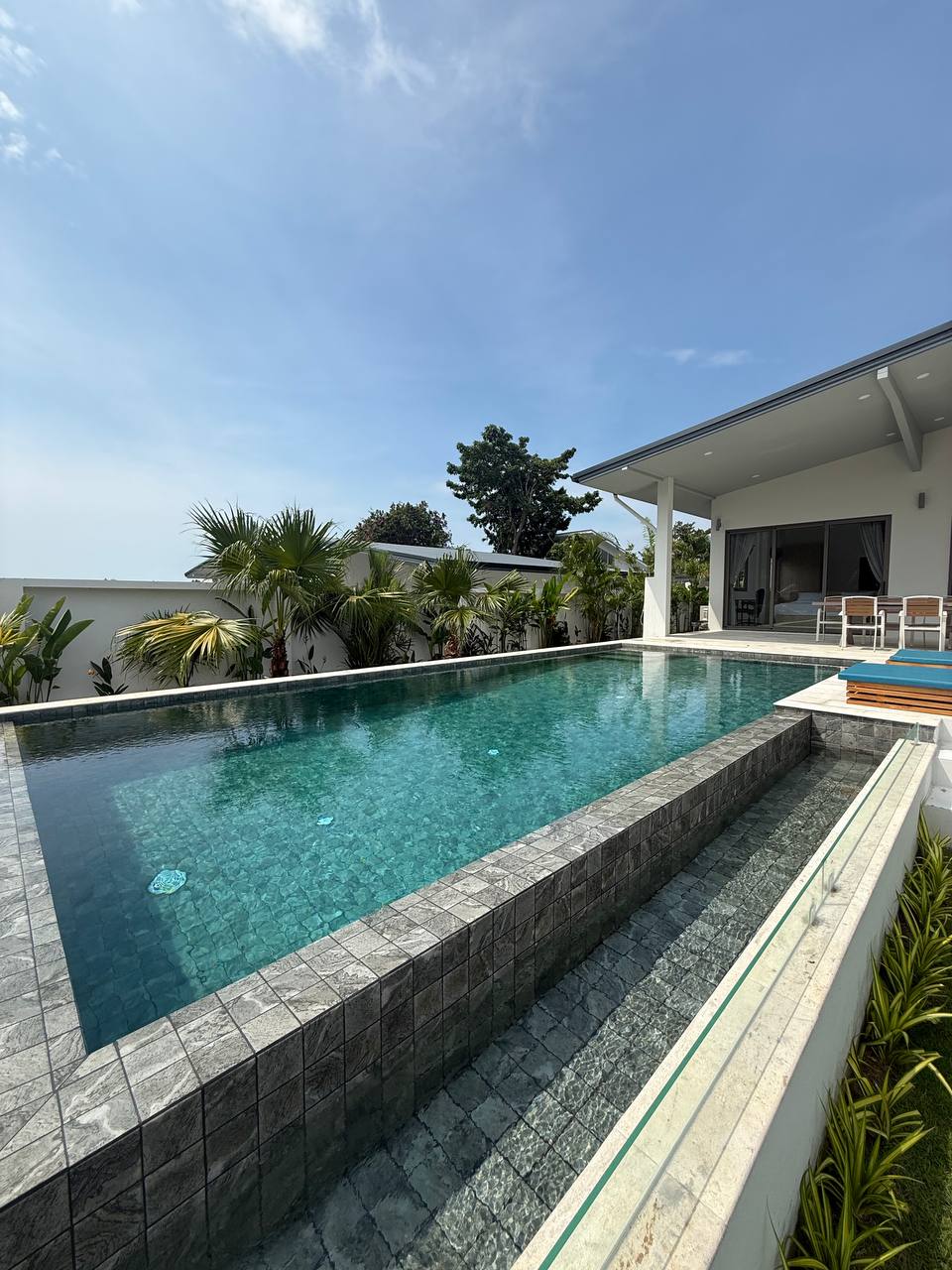 3-bdrm pool villa with a plot featuring a tropical garden (Choeng Mon)