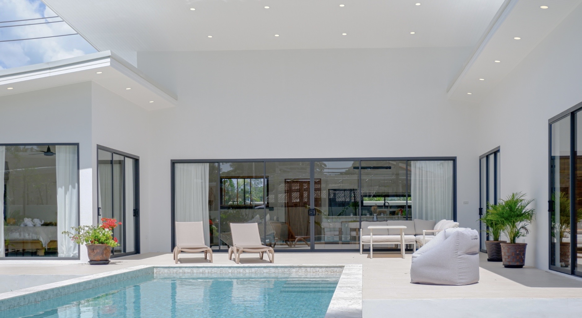 Modern 3-Bedroom Villa for Sale (Leasehold) – Maenam Soi 5, Koh Samui